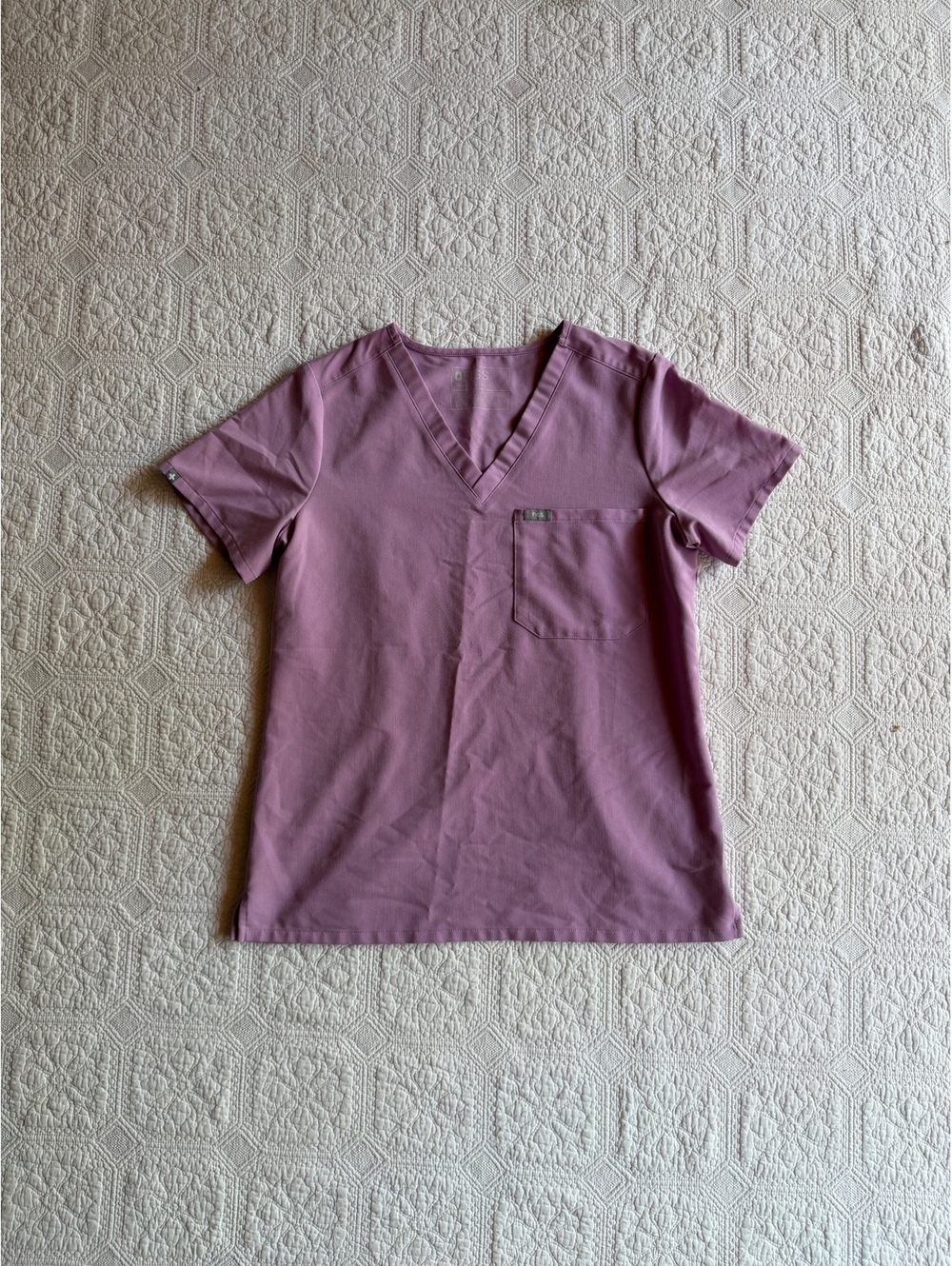 FIGS Women's lavender Catarina One Pocket Scrub Top small